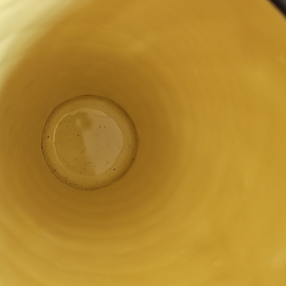 Waffle Ice Cream Cone Ceramic Cup EUC - Picture 4 of 5